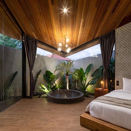 Villa Feh Bali By House Of Winds - Neo Tropical Eden Near Canggu Kerobokan Buitenkant foto